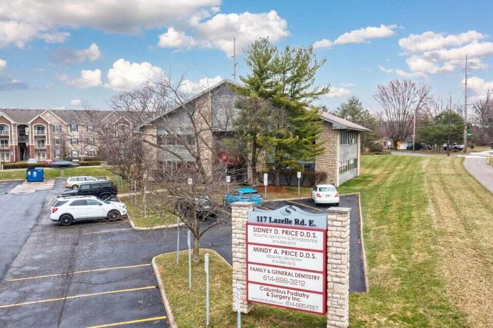 117 Lazelle Road E A,C,D