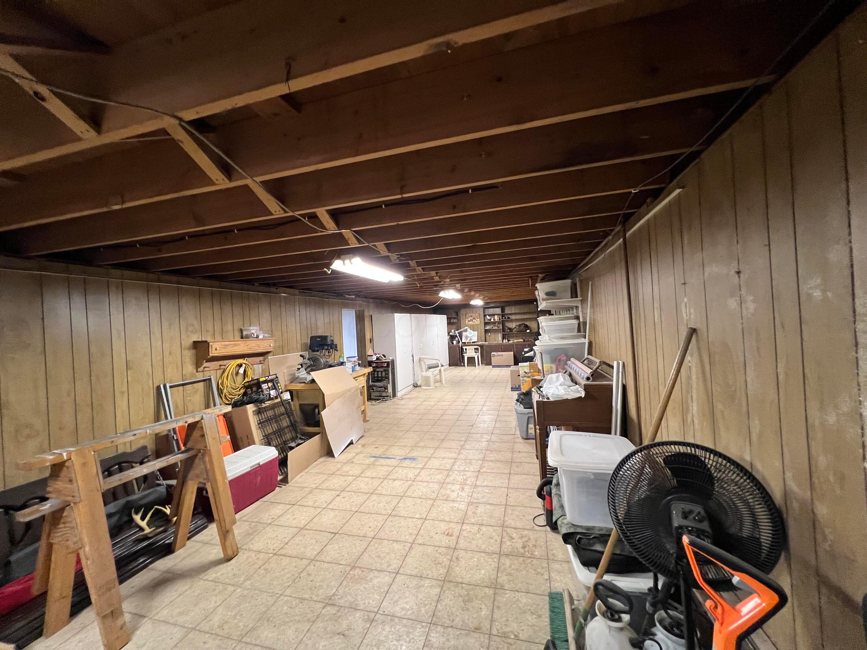 2494 Brokensword Road, Bucyrus, Ohio image 38