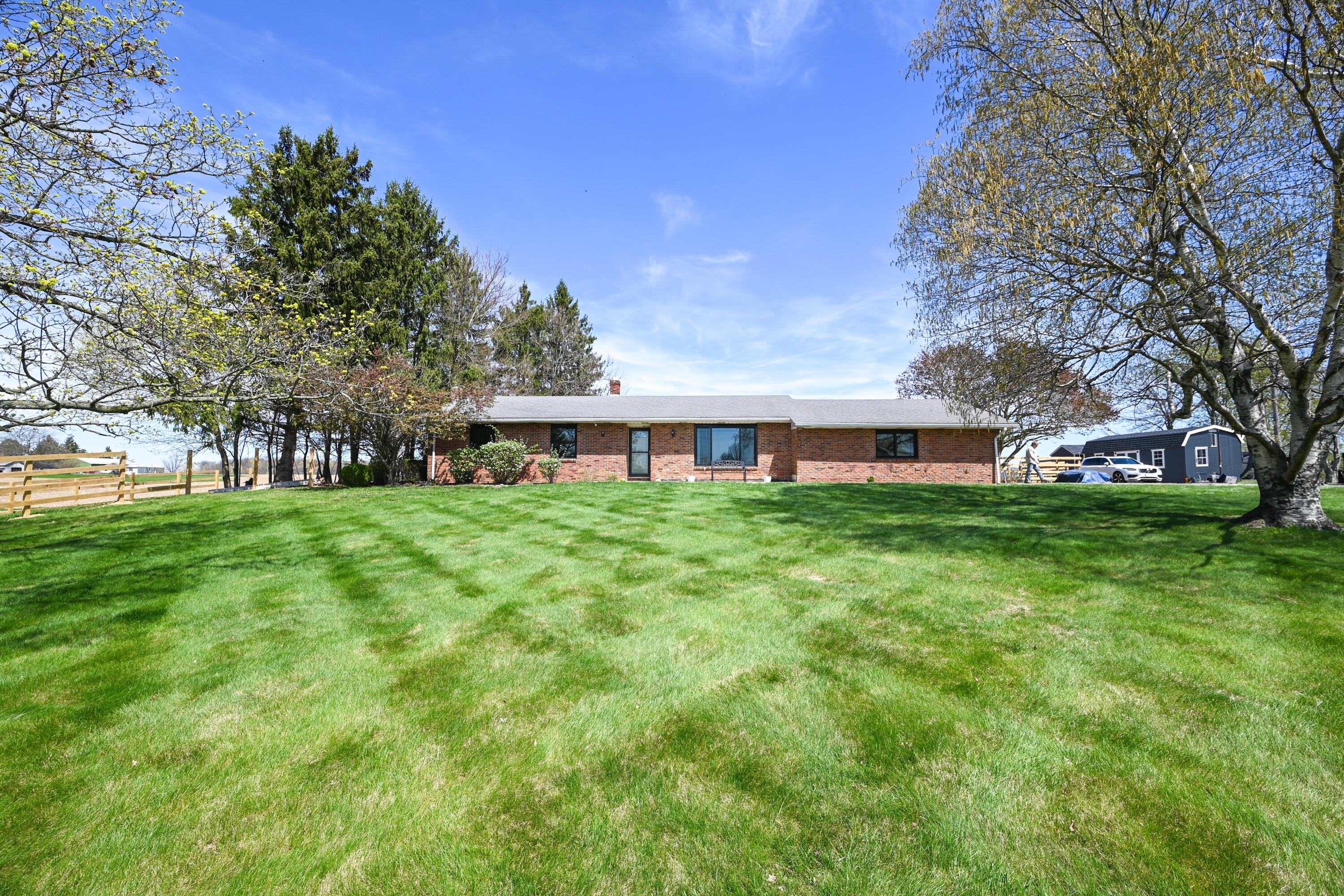 2494 Brokensword Road, Bucyrus, Ohio image 6