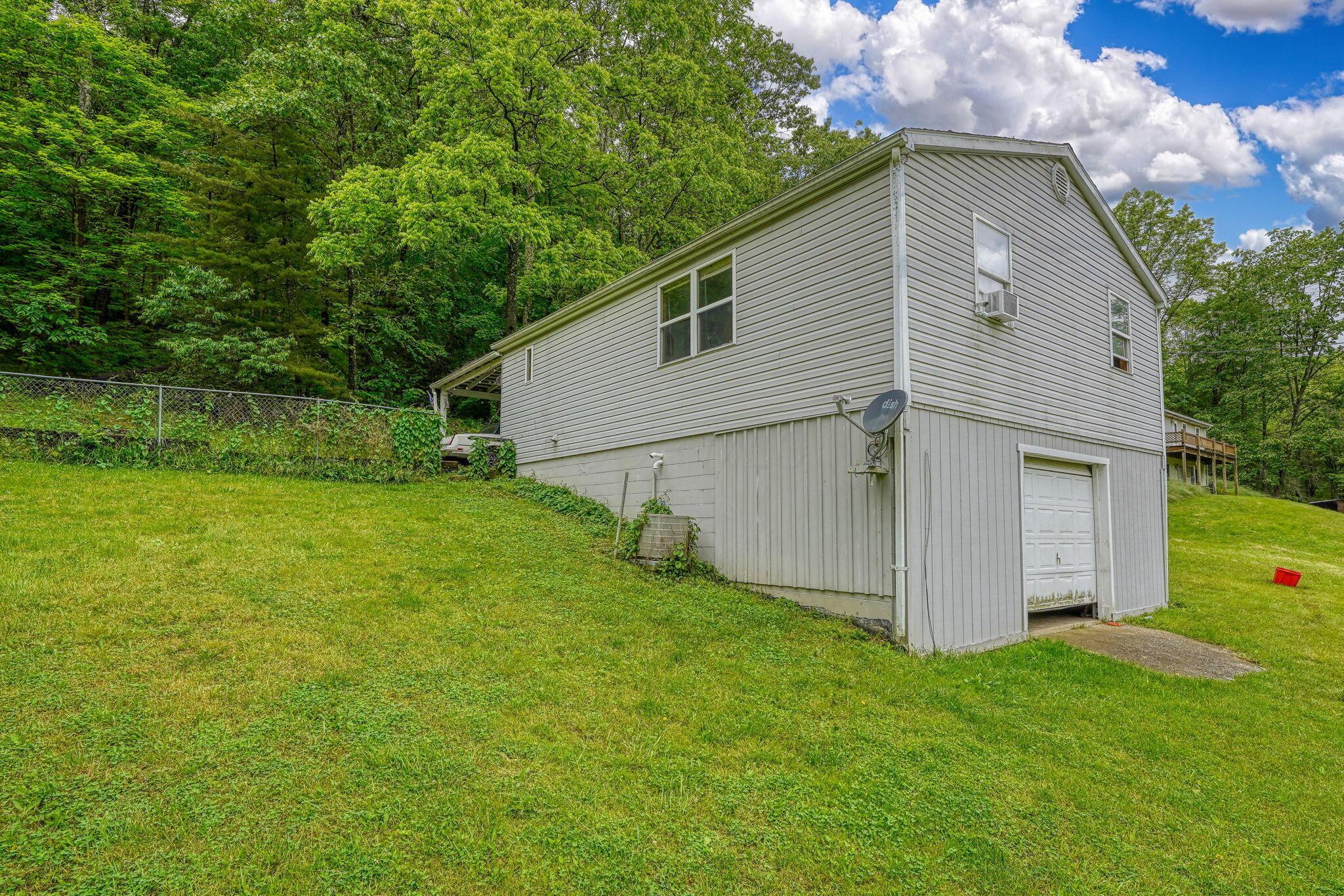 973-75 Umblebee Road, Beaver, Ohio image 24