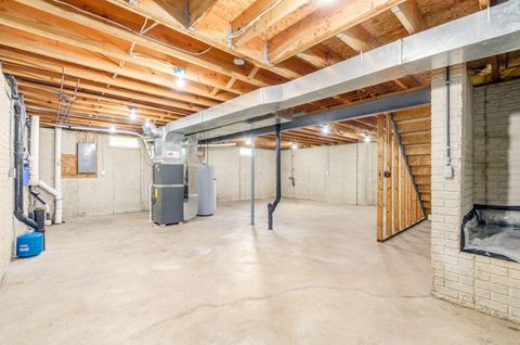 Tiny photo for 4690 Helmsbridge Court, Grove City, OH 43123 (MLS # 226024897)