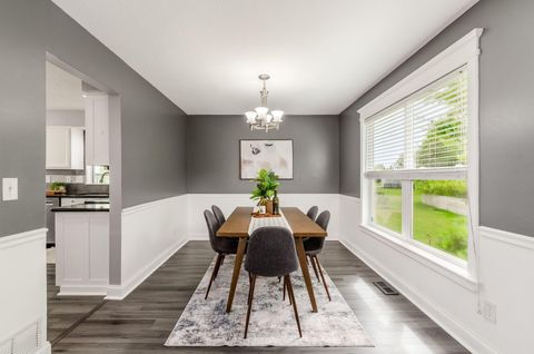 Tiny photo for 4690 Helmsbridge Court, Grove City, OH 43123 (MLS # 226024897)