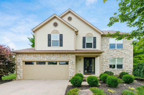 Photo of 4690 Helmsbridge Court, Grove City, OH 43123 (MLS # 226024897)