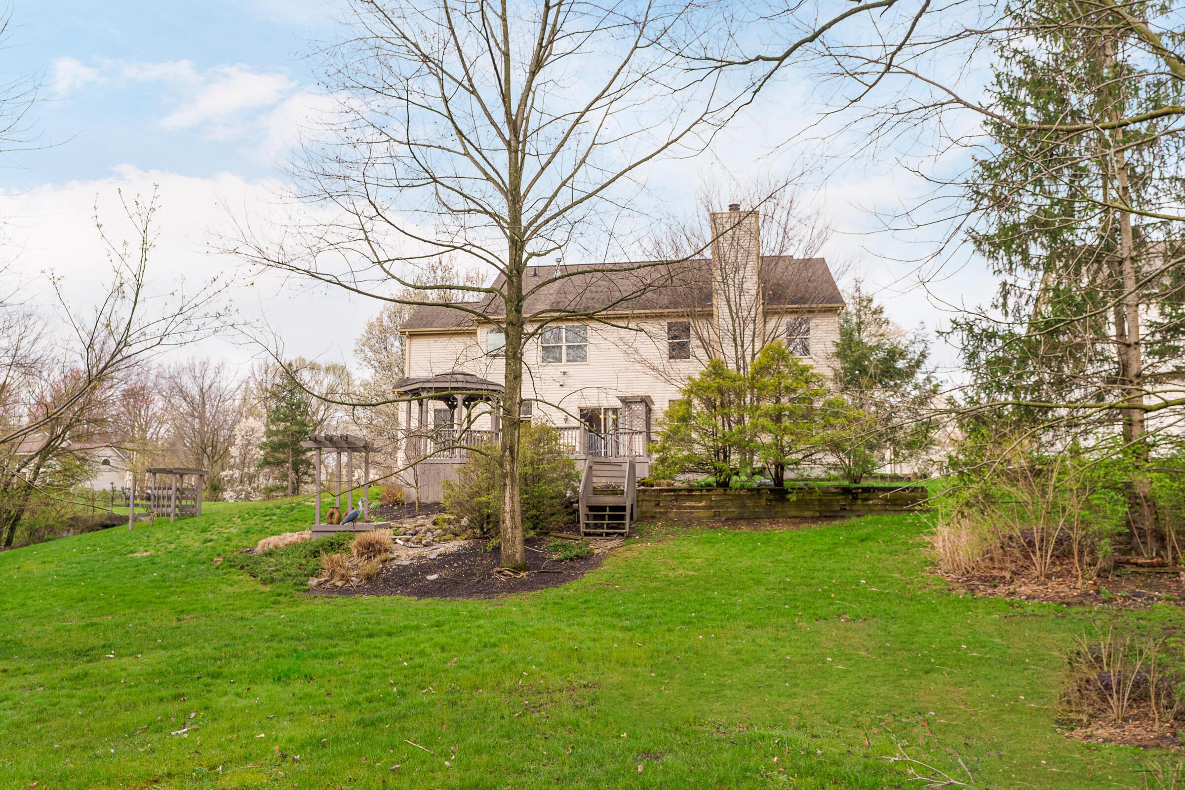 7799 Manorgate Street, Lewis Center, Ohio image 2