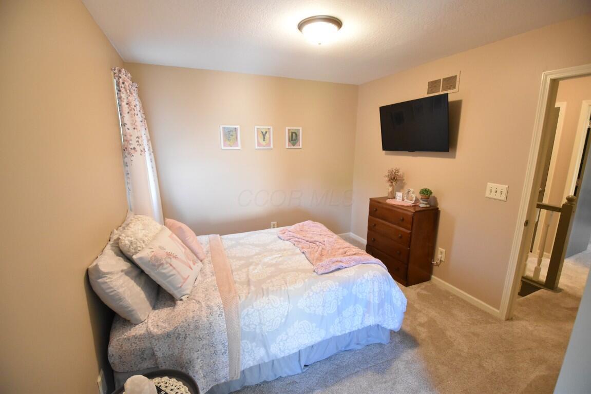 3957 Kul Circle, Hilliard, Ohio image 42