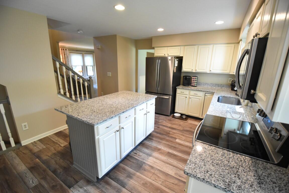 3957 Kul Circle, Hilliard, Ohio image 13