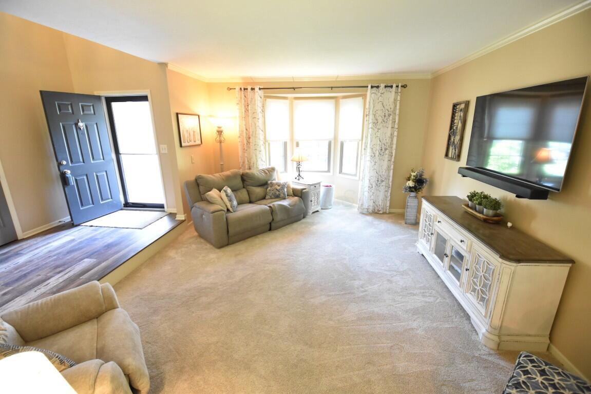 3957 Kul Circle, Hilliard, Ohio image 4