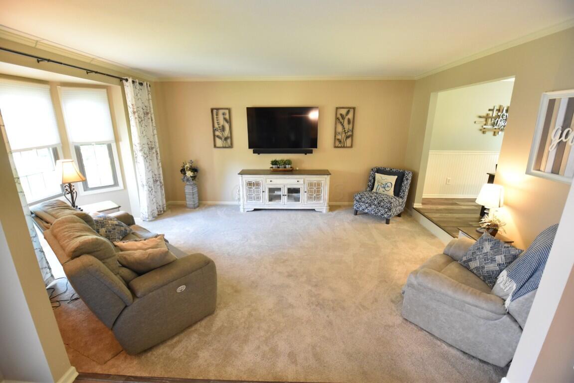 3957 Kul Circle, Hilliard, Ohio image 2