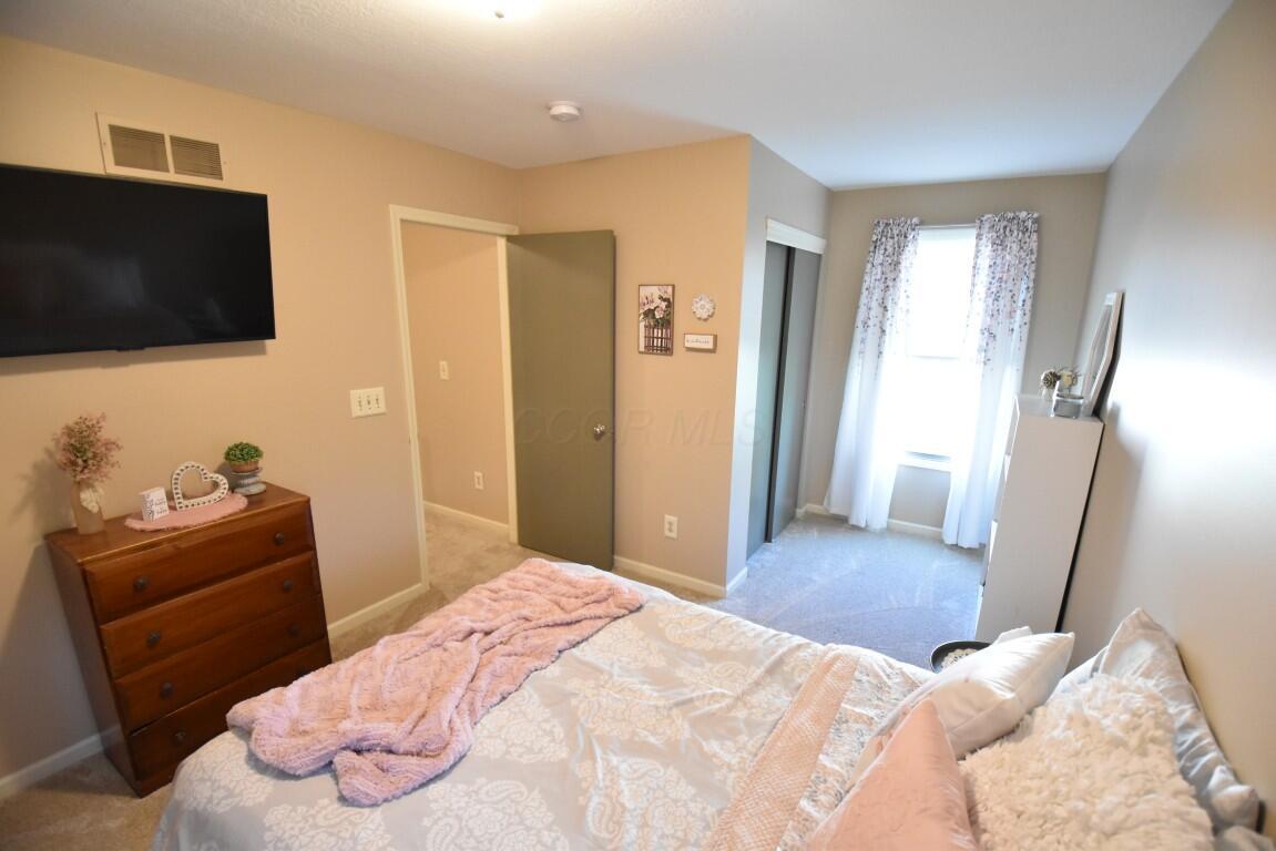 3957 Kul Circle, Hilliard, Ohio image 41