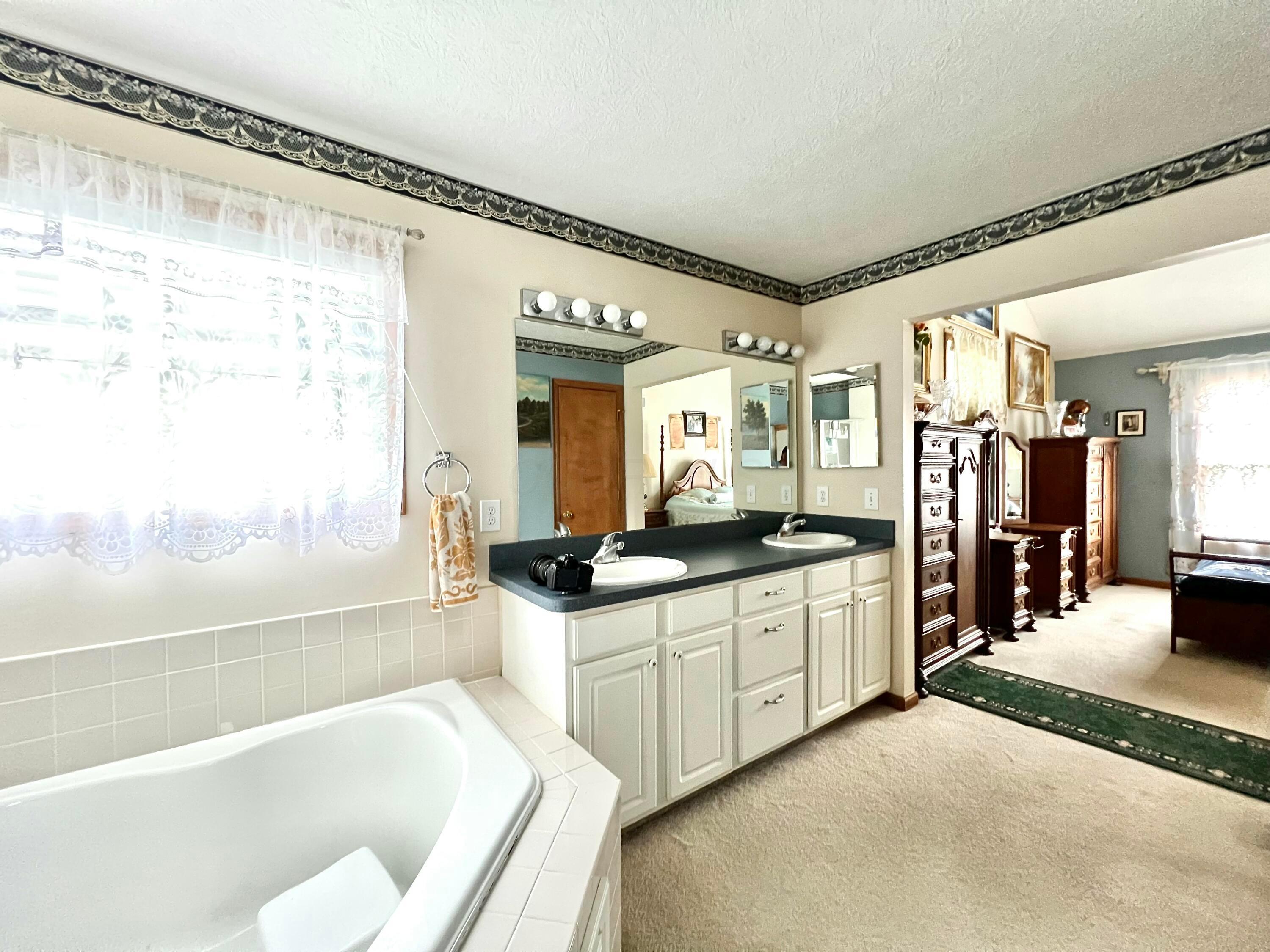 785 Lone Rise Drive, Marysville, Ohio image 18