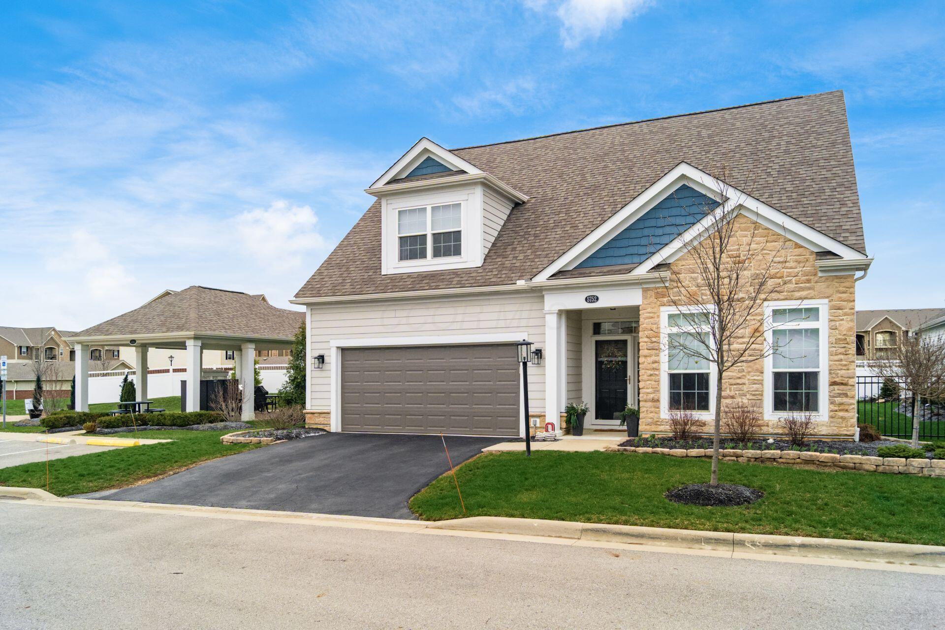 5752 Caulfield Lane 25