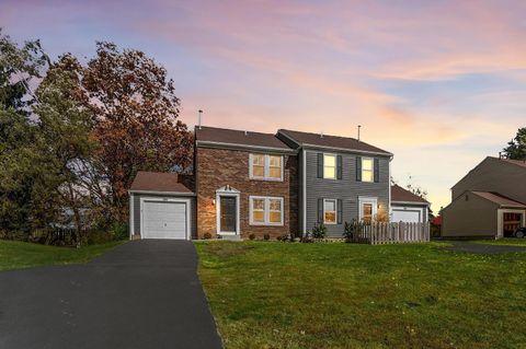 Photo of 386 W Powell Road, Powell, OH 43065 (MLS # 225045200)