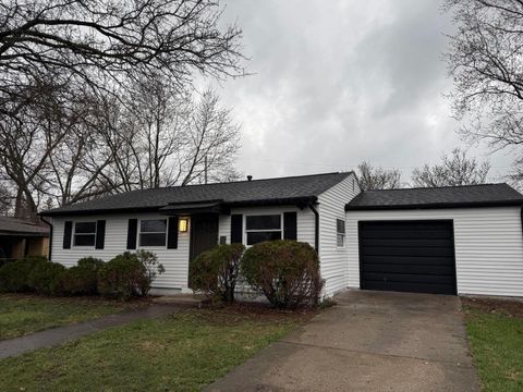 Photo of 1743 Kermit Avenue, Columbus, OH 43207 (MLS # 226007207)