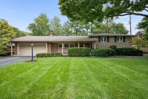 Photo of 4504 Kipling Road, Columbus, OH 43220 (MLS # 226036424)