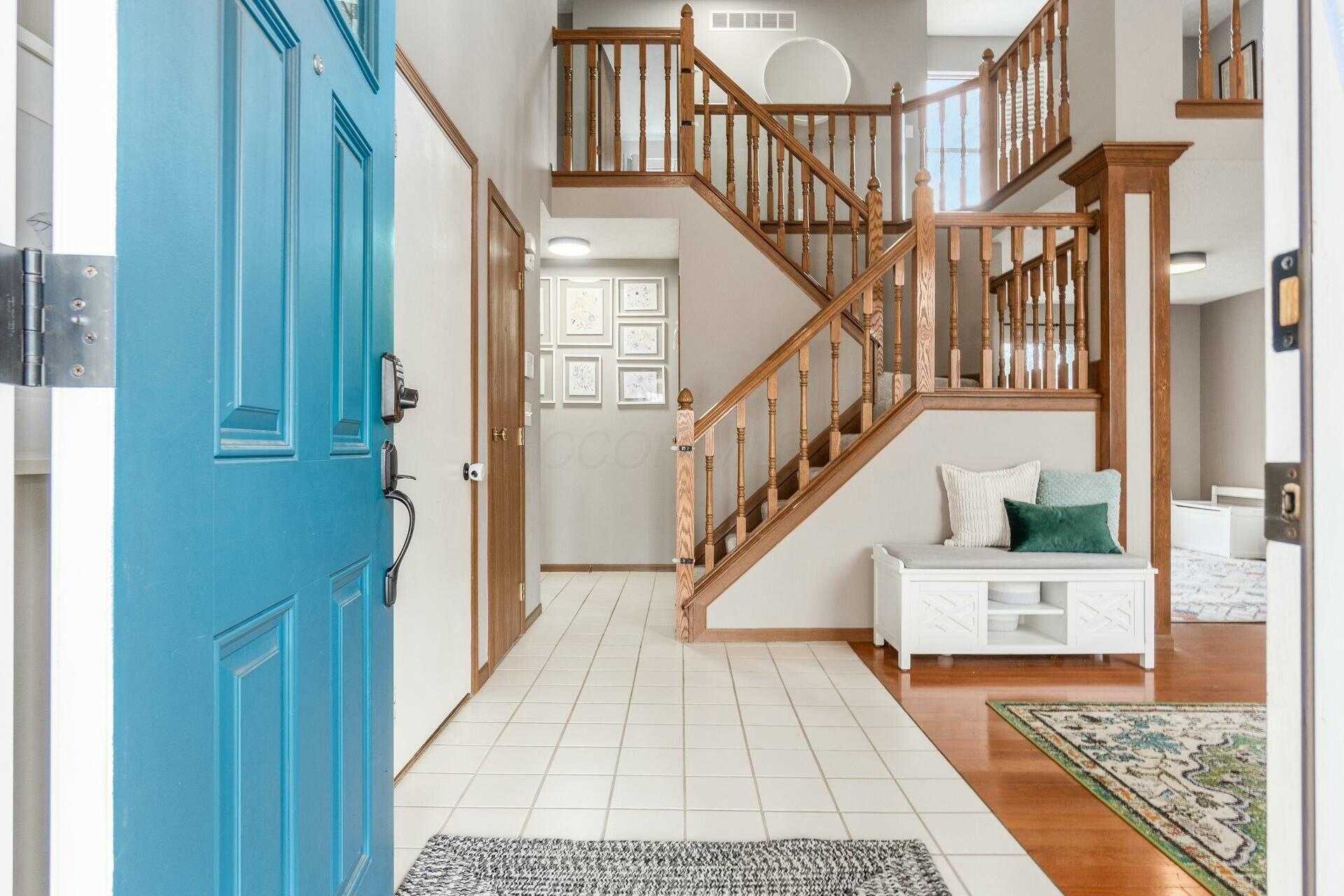 982 Paisley Place, Pickerington, Ohio image 2