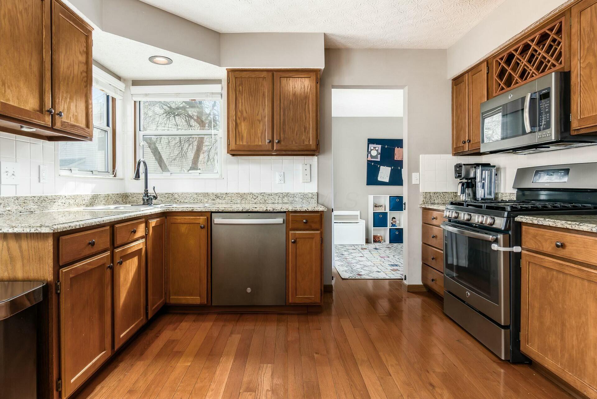 982 Paisley Place, Pickerington, Ohio image 6