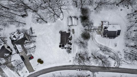 Tiny photo for 419 Highland Hills Circle, Howard, OH 43028 (MLS # 226002394)