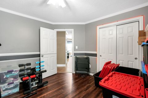 Tiny photo for 419 Highland Hills Circle, Howard, OH 43028 (MLS # 226002394)