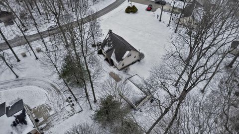 Tiny photo for 419 Highland Hills Circle, Howard, OH 43028 (MLS # 226002394)