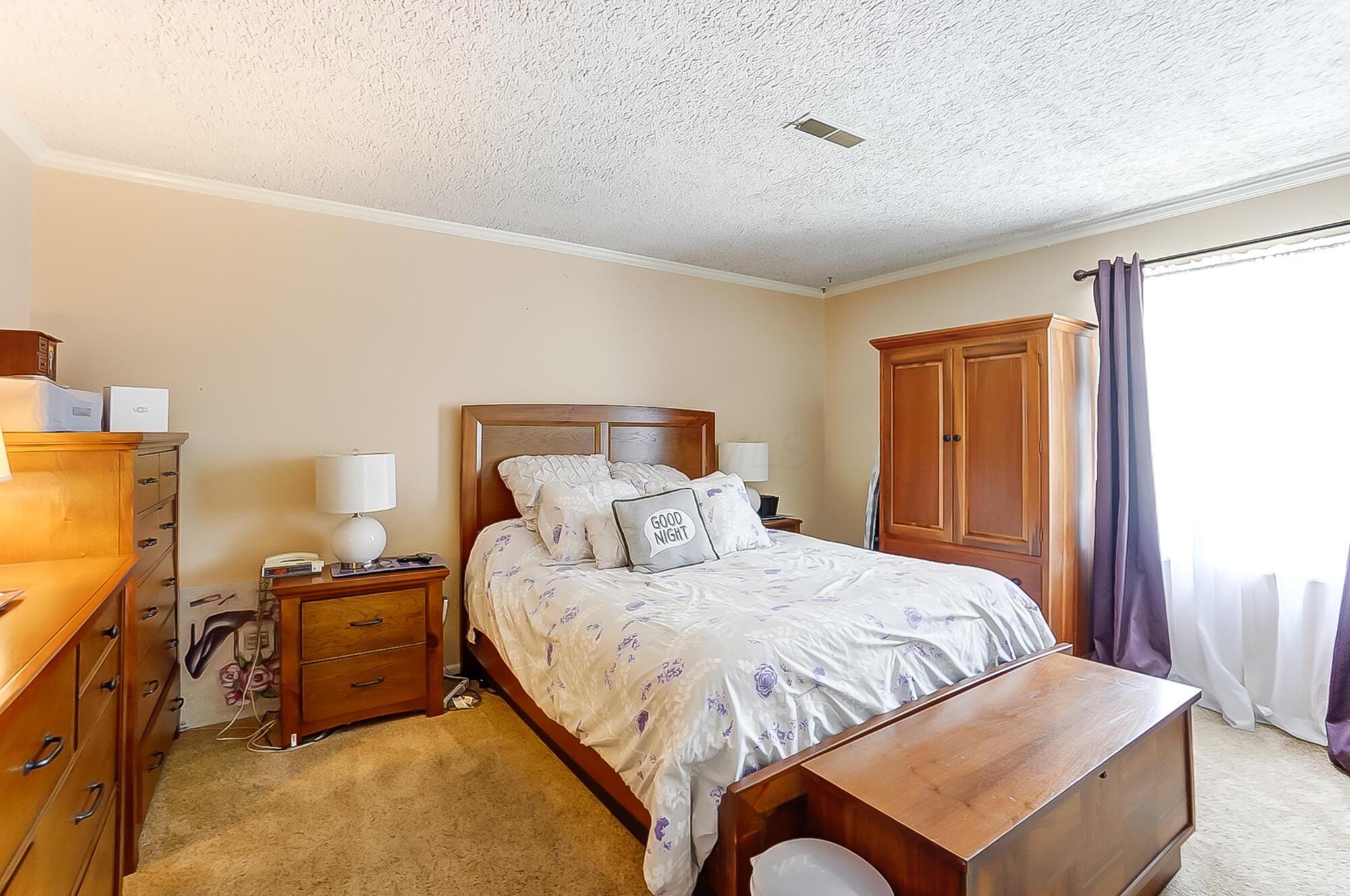 3033 Linmuth Drive, Springfield, Ohio image 16