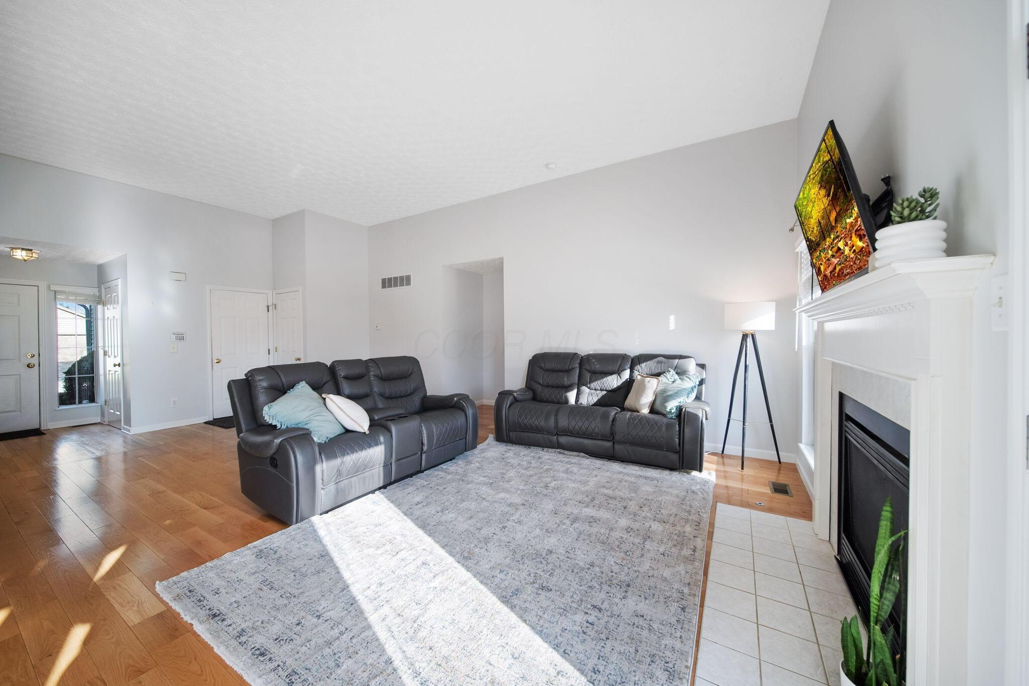 9198 Cambrian Commons Drive, Columbus, Ohio image 18