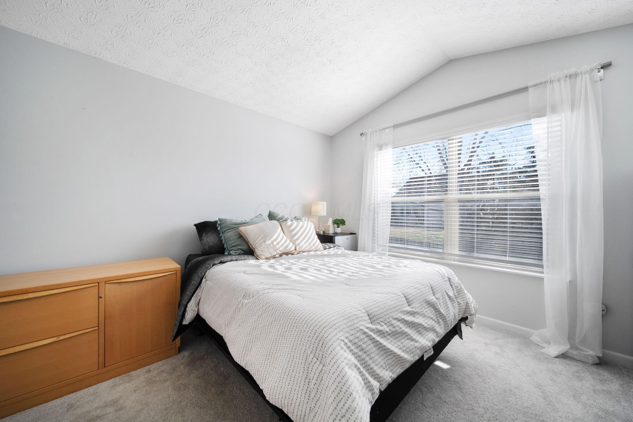 9198 Cambrian Commons Drive, Columbus, Ohio image 24