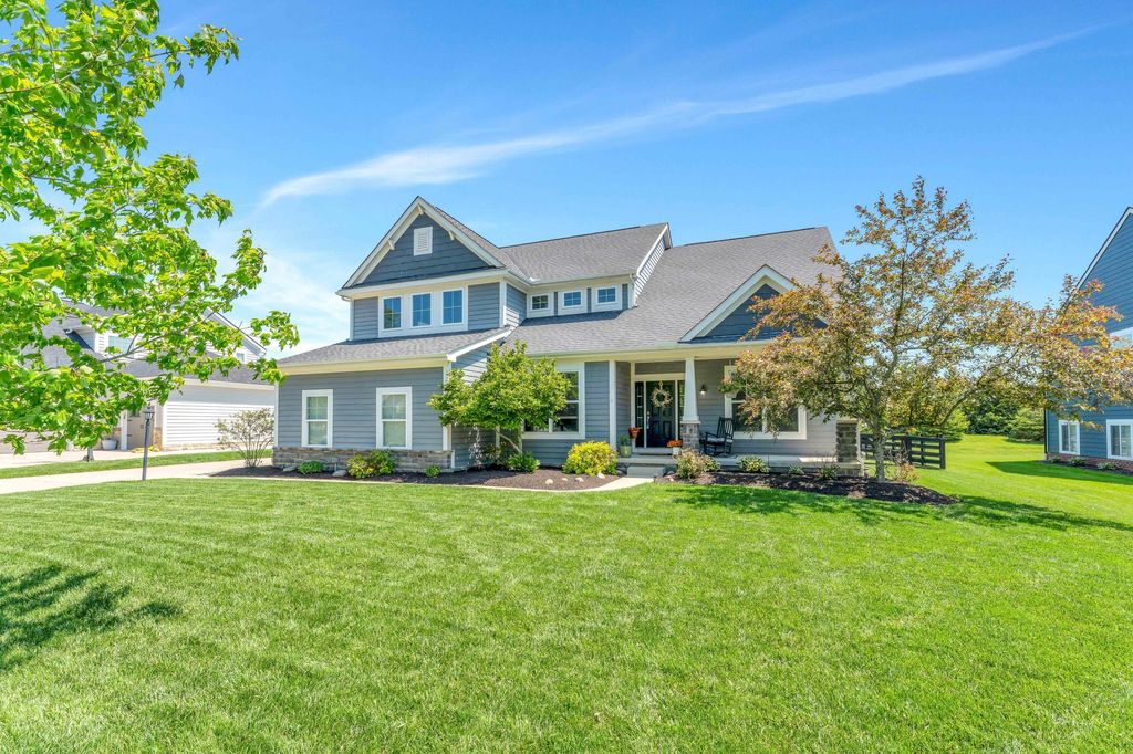 Photo of 1671 Adlington Drive, Galena, OH 43021 (MLS # 226015435)
