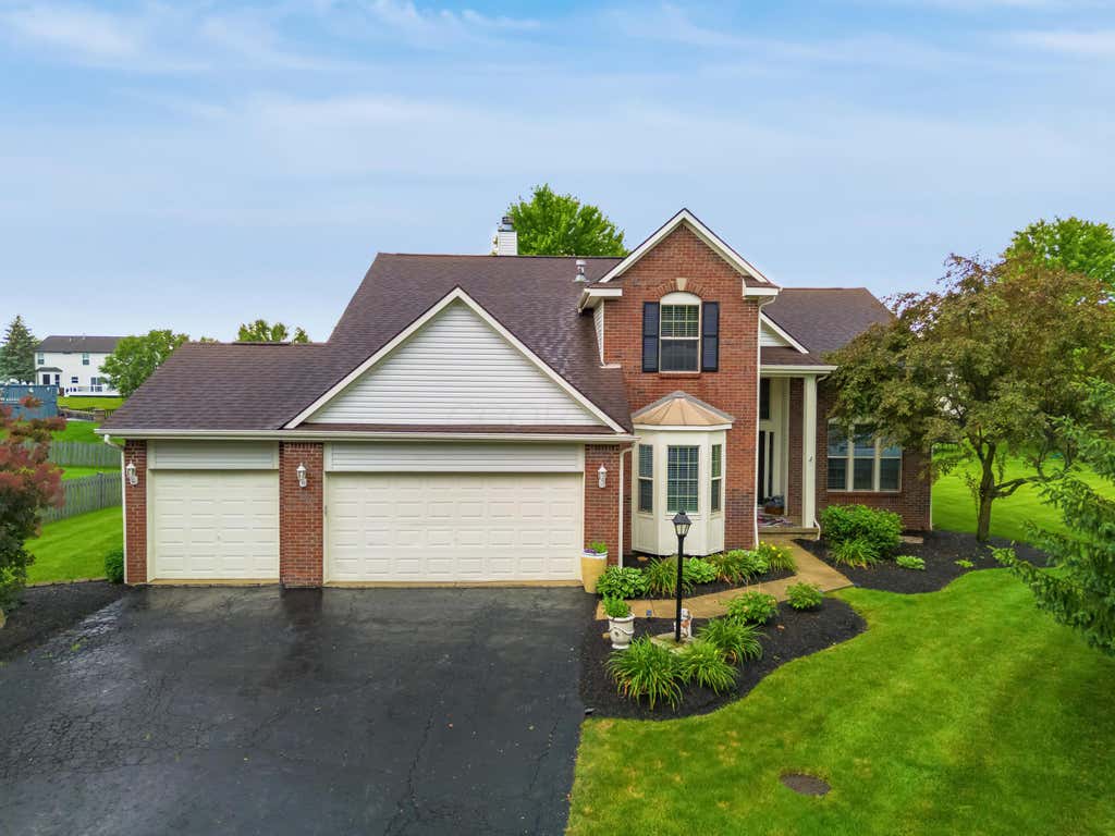 Photo of 676 Theron Drive, Pickerington, OH 43147 (MLS # 226020628)