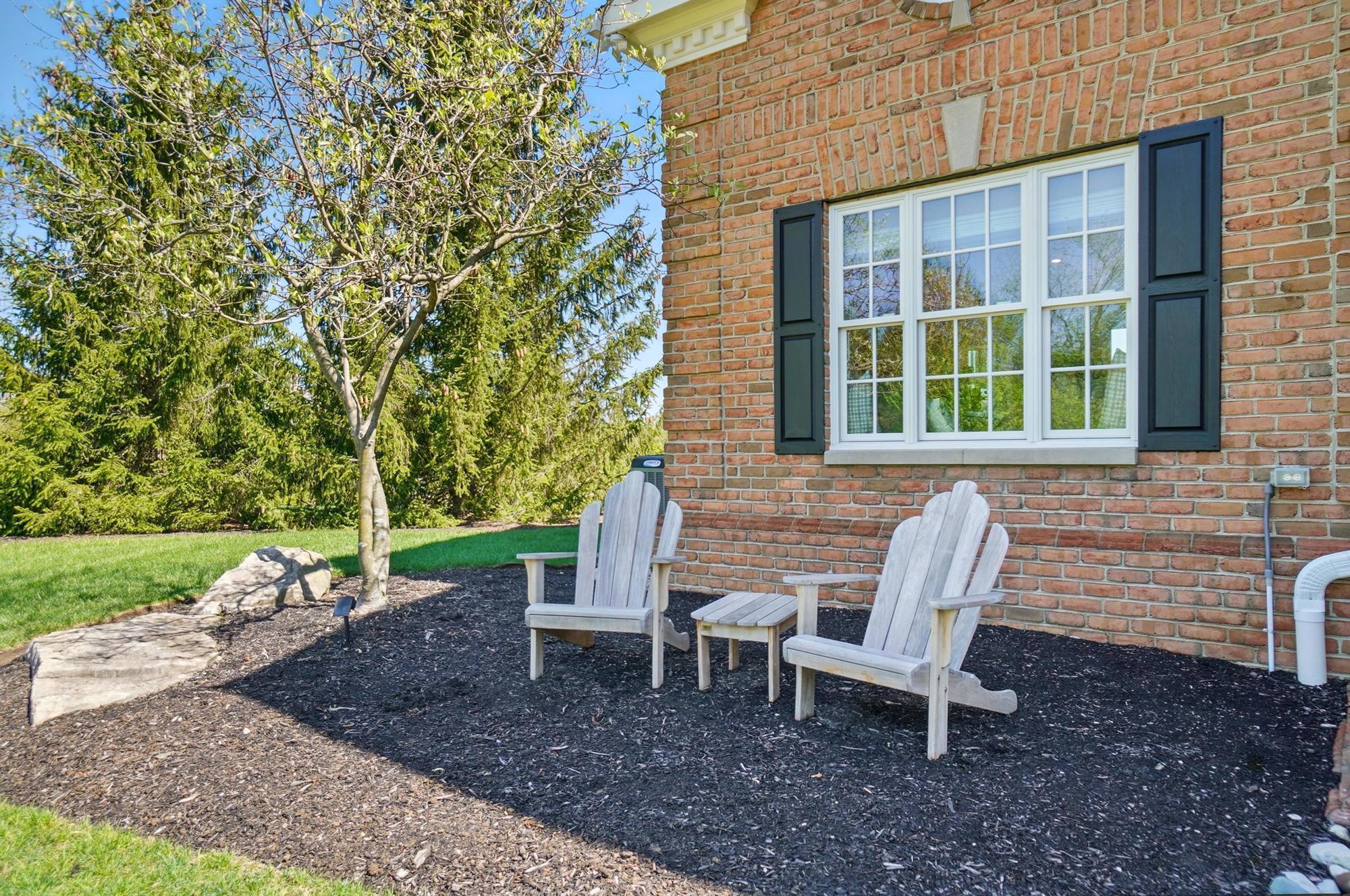 8070 Harriott Road, Dublin, Ohio image 4