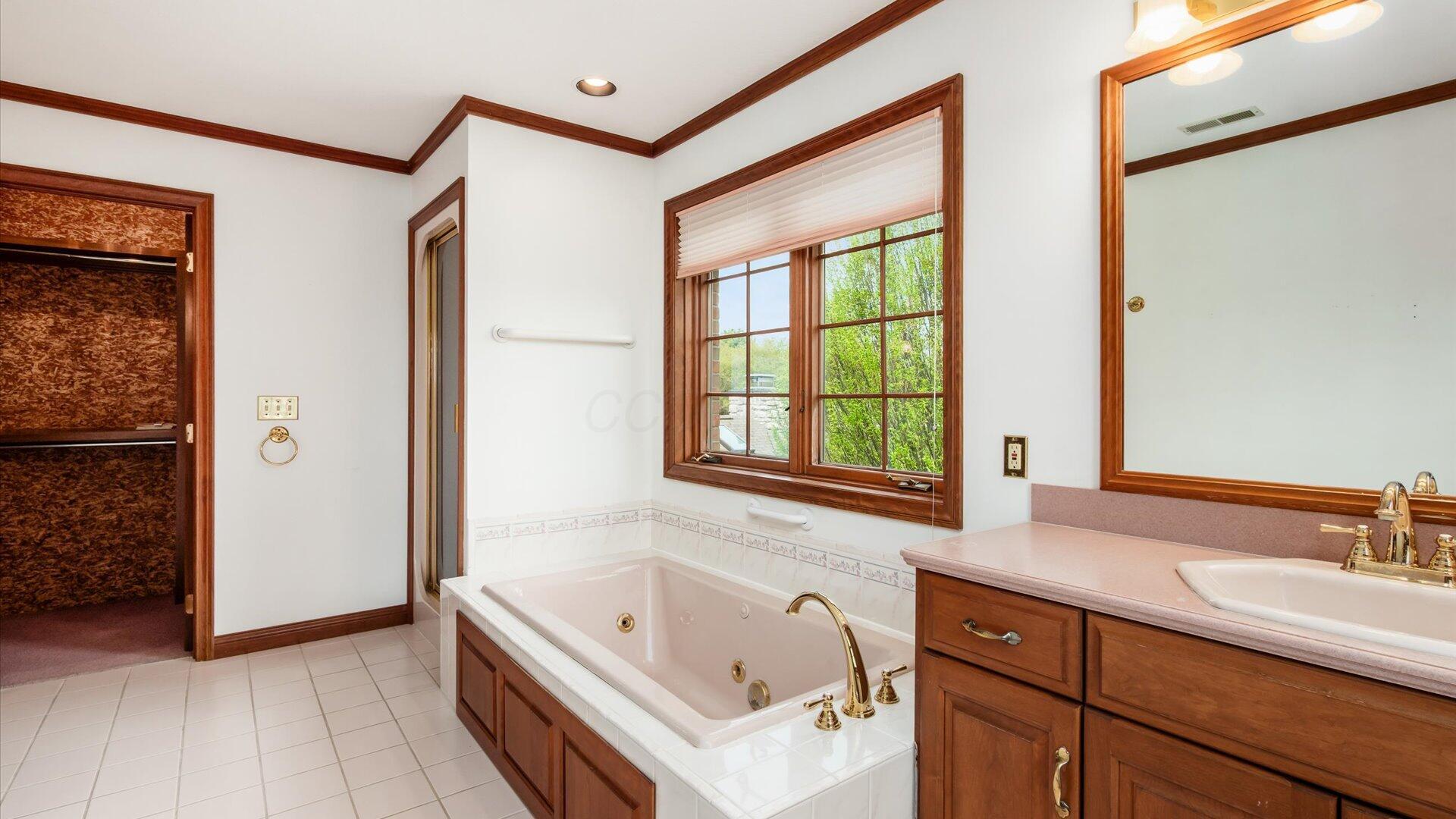 80 Glyn Carin Lane, Granville, Ohio image 39