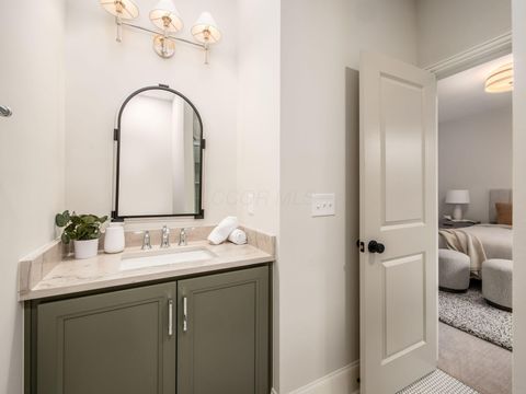 Tiny photo for 2729 Eastcleft Drive, Upper Arlington, OH 43221 (MLS # 225045352)