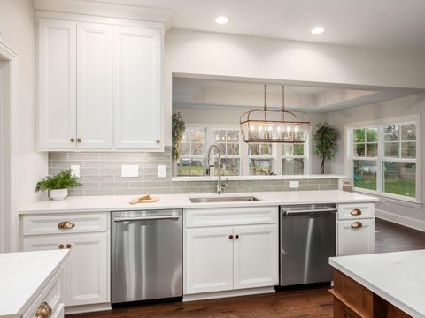 Tiny photo for 2729 Eastcleft Drive, Upper Arlington, OH 43221 (MLS # 225045352)