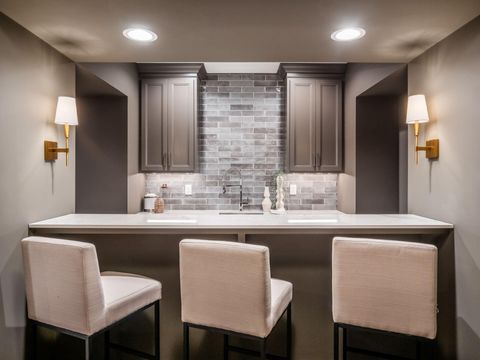 Tiny photo for 2729 Eastcleft Drive, Upper Arlington, OH 43221 (MLS # 225045352)