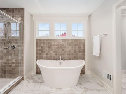 Tiny photo for 2729 Eastcleft Drive, Upper Arlington, OH 43221 (MLS # 225045352)