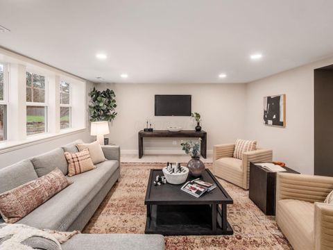 Tiny photo for 2729 Eastcleft Drive, Upper Arlington, OH 43221 (MLS # 225045352)