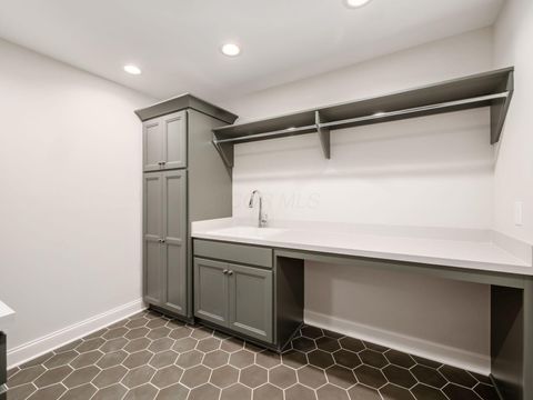 Tiny photo for 2729 Eastcleft Drive, Upper Arlington, OH 43221 (MLS # 225045352)