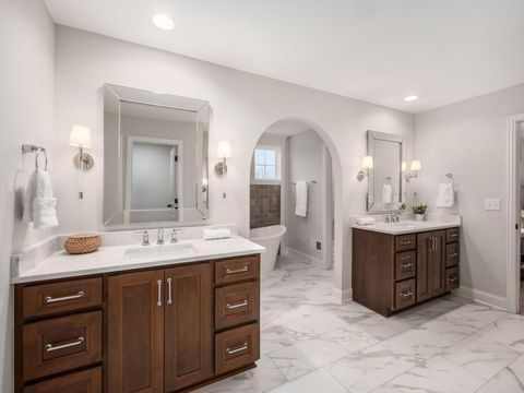 Tiny photo for 2729 Eastcleft Drive, Upper Arlington, OH 43221 (MLS # 225045352)