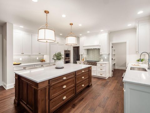 Tiny photo for 2729 Eastcleft Drive, Upper Arlington, OH 43221 (MLS # 225045352)