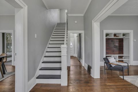 Homes For Sale - 900 E Gambier Street<br/> Knox County, Mount Vernon, OH 43050