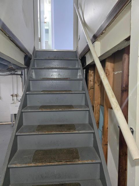 Tiny photo for 2927 Poolside Drive 10 #10, Columbus, OH 43224 (MLS # 225044715)