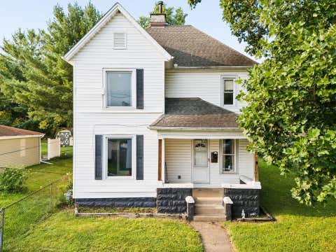 Photo of 442 Clarendon Street, Newark, OH 43055 (MLS # 226031149)