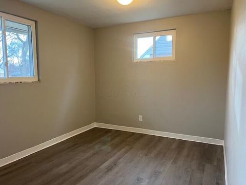 Tiny photo for 1559 Vilardo Lane, Columbus, OH 43227 (MLS # 225045878)