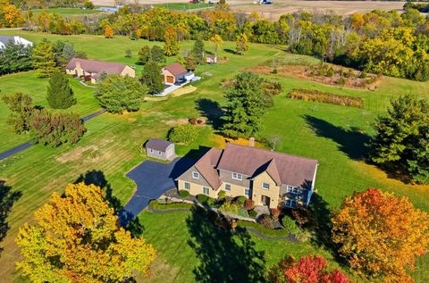 Photo of 5244 Lambert Road, Grove City, OH 43123 (MLS # 225041633)