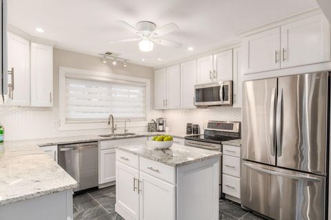 Tiny photo for 497 Catawba Avenue, Westerville, OH 43081 (MLS # 226000666)