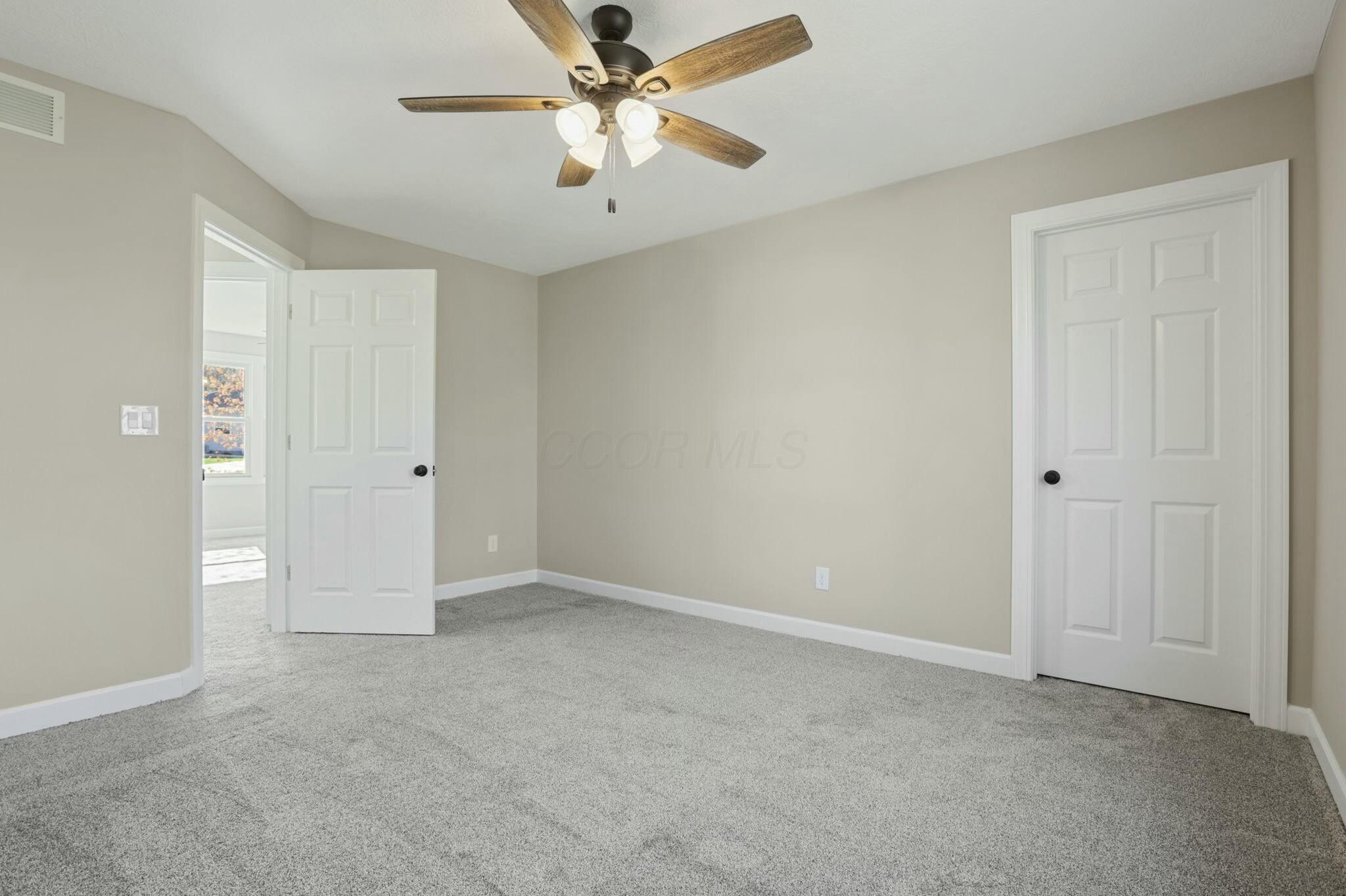 3070 Corbin Drive, Zanesville, Ohio image 28