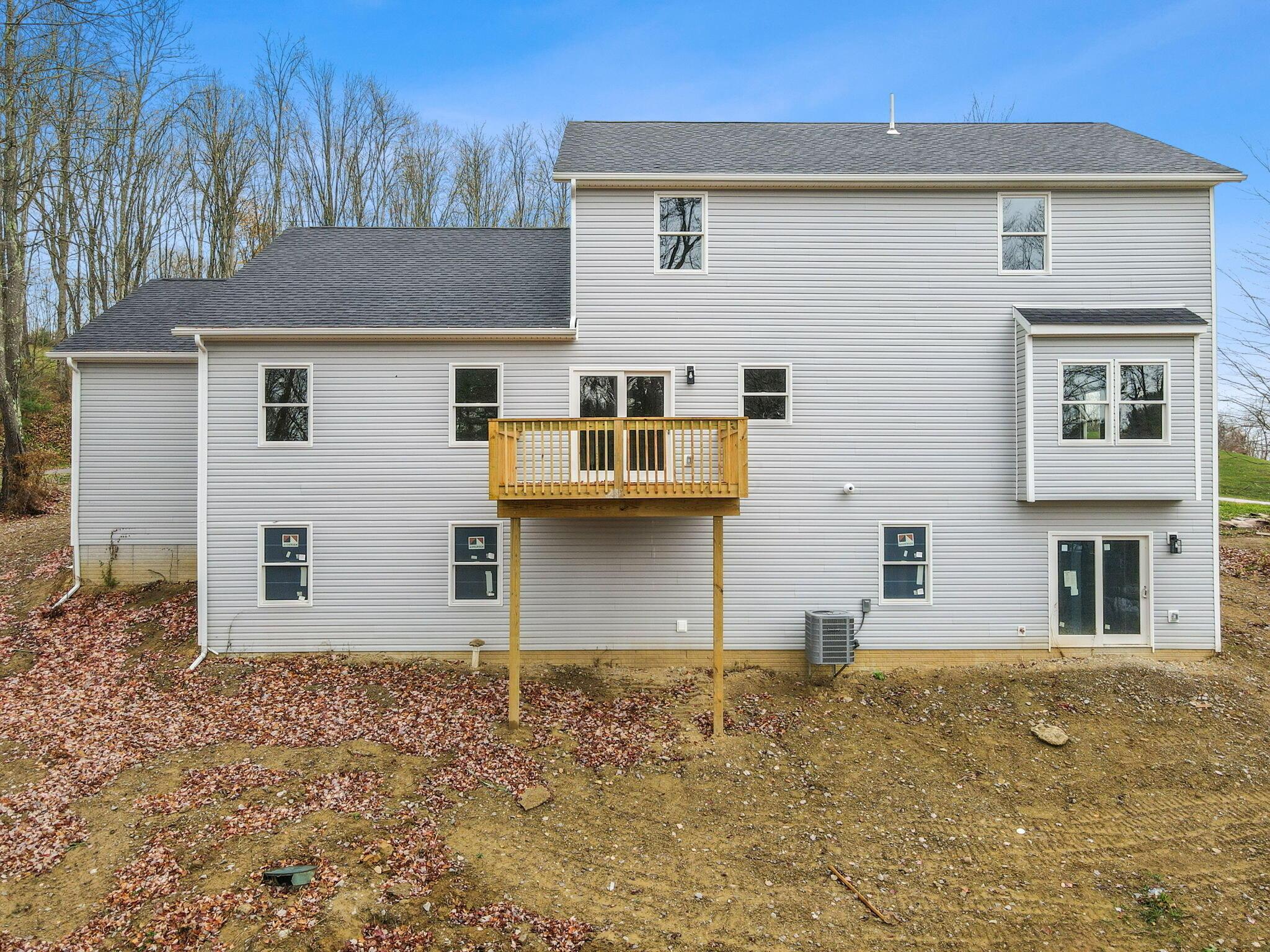 3070 Corbin Drive, Zanesville, Ohio image 3