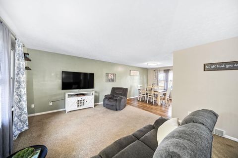 Tiny photo for 512 Hilltop Drive, Bellefontaine, OH 43311 (MLS # 225041091)