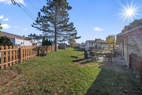 Tiny photo for 512 Hilltop Drive, Bellefontaine, OH 43311 (MLS # 225041091)