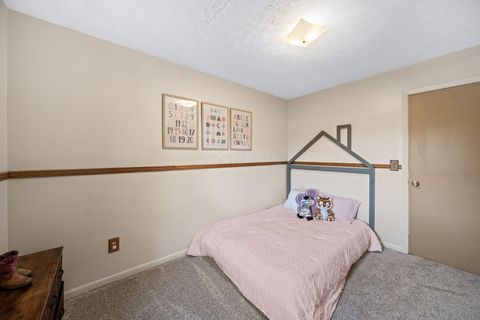 Tiny photo for 512 Hilltop Drive, Bellefontaine, OH 43311 (MLS # 225041091)