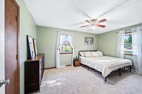 Tiny photo for 512 Hilltop Drive, Bellefontaine, OH 43311 (MLS # 225041091)